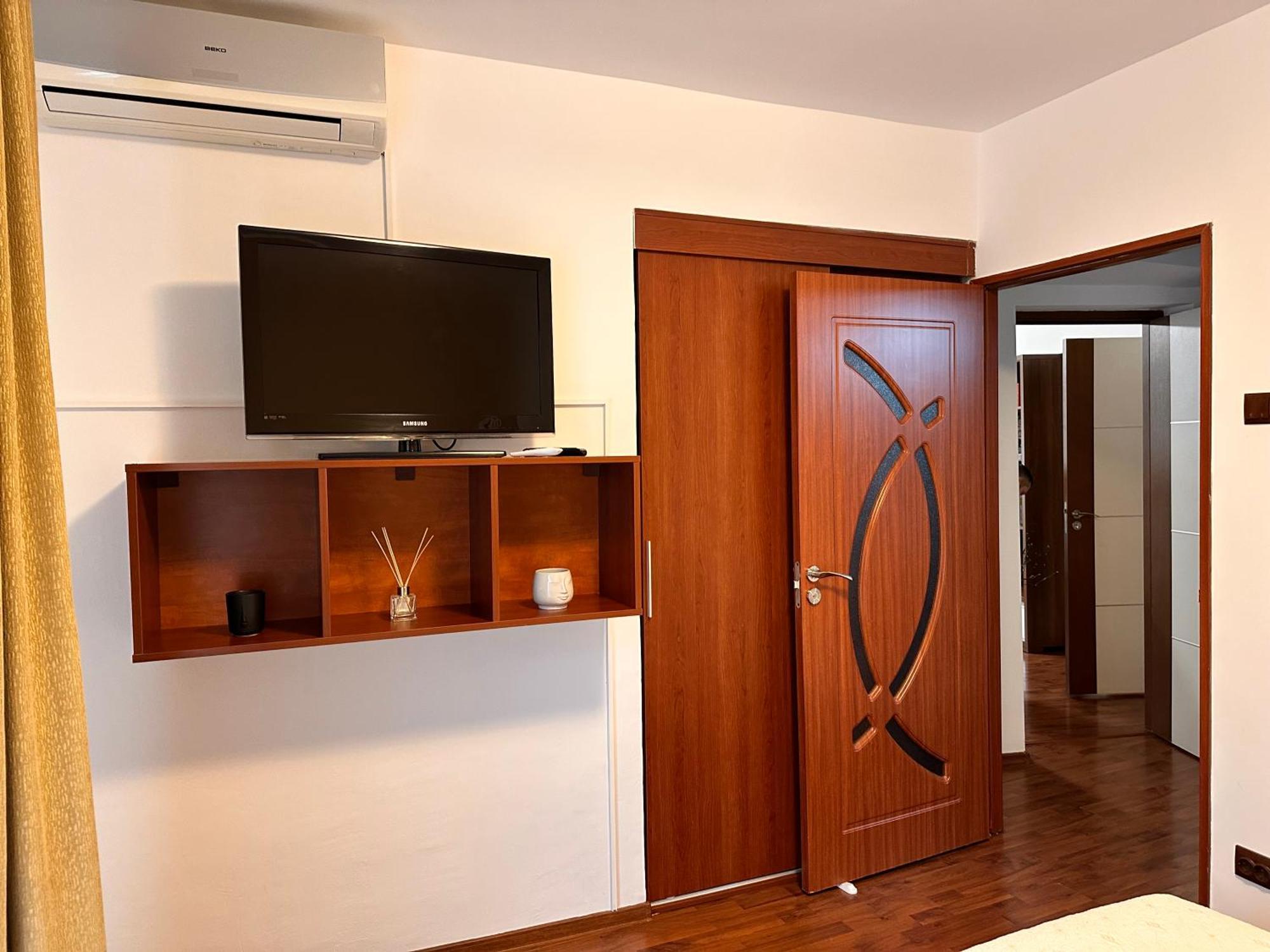 Euro Apartment Bucharest Luaran gambar
